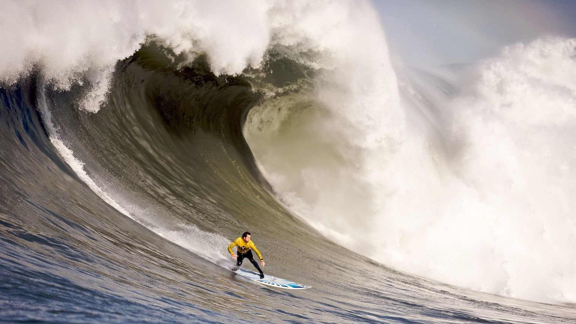 kaiyun-久违的轰鸣！格列兹曼破荒点燃梦剧场，曼联球迷歌声震天