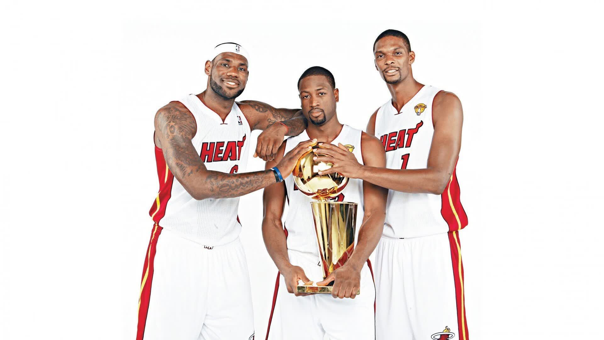 爱游戏平台-离谱！转会期法甲焦点战惊现NBA巨星？太阳球员体检，勒沃库森刷新队史纪录备战德甲